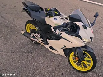yamaha yzf-r125 2020 blanc et jaune