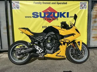 2025 suzuki gsx-8r street