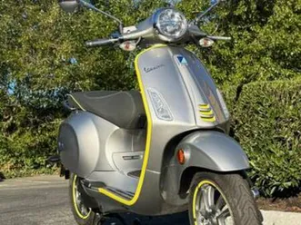 2021 vespa elettrica 45 - low miles