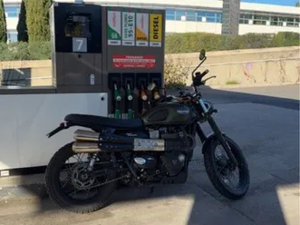 triumph 900 street scrambler a2