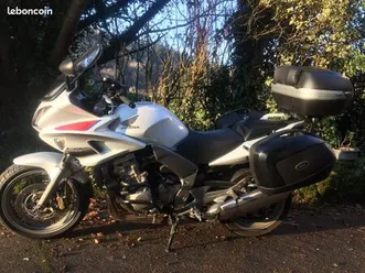 très belle honda 1000 cbf