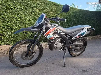 moto derbi senda
