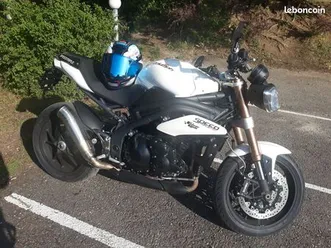 triumph speed triple 1050 abs 25 000 kms