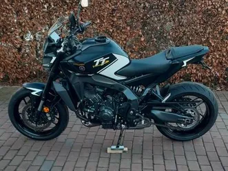 ② yamaha mt09 bj.2024