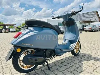vespa primavera 125 super