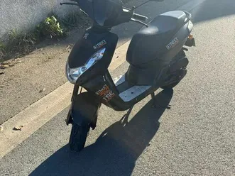 scooter peugeot streetzone 2t