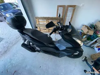 pcx honda scooter