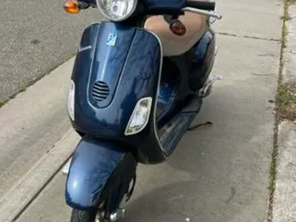 2007 vespa lx 150