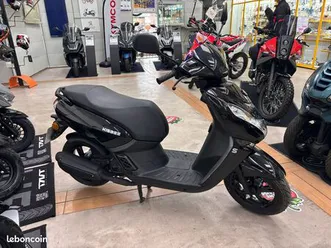 peugeot kisbee noir 2025 – très faible kilométrage (2 812 km)