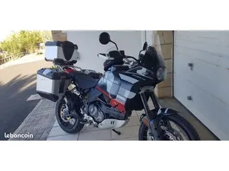 ducati desert x 937 1er main