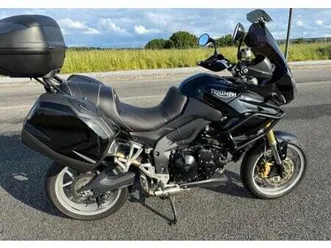 triumph - tiger 1050 abs