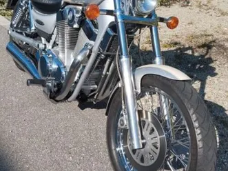 suzuki intruder 1400