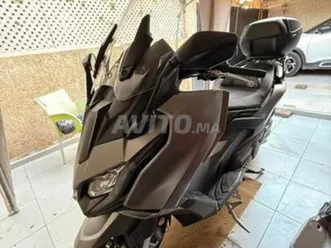 à vendre kymco ak 550 premium modèle 2024