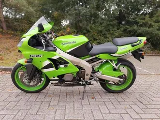 ② kawasaki zx6r 636 de 2002