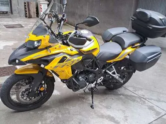 benelli trk 502 x giallo