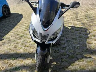 aprilia srv 850 in het grijs motorscooter — motoren | aprilia — marktplaats