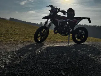 beta rr 50 motard 2023 – top zustand, garage, kaum gefahren