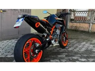 890 duke r (2022 - 23)