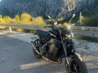 yamaha mt 09 900 cm3, 2022 god.