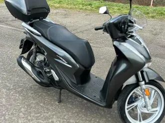 ② scooter honda sh 125i smart