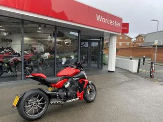 ducati diavel v4 1158 ducati quick shift euro 5 1158 cc