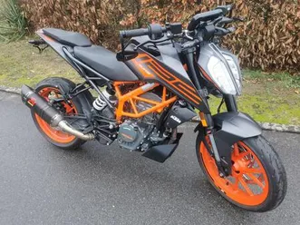 ktm duke 125 2023 drl 2023 mit akrapovic endschalldämpfer