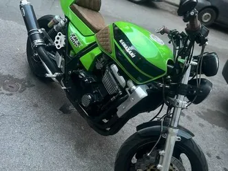 kawasaki zrx 1100