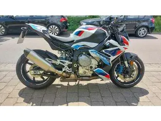 bmw m 1000 r
