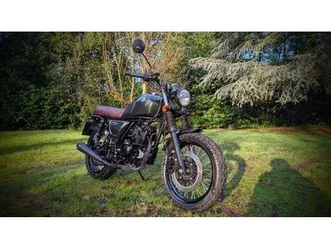 2024 bluroc motorcycles legend 125 cc retro commuter fsh 1 owner only 460 miles