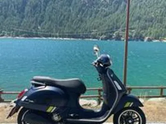 vespa 300 gts super tech