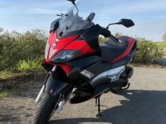 scooter aprilia sr max 125