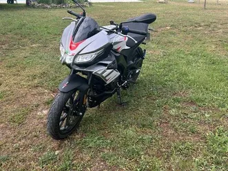 aprilia tuono 125