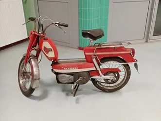 mobilette peugeot 104