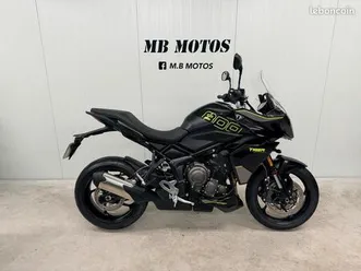 triumph tiger sport 800 cm3