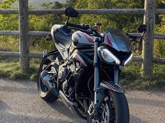 triumph street triple 765 rs