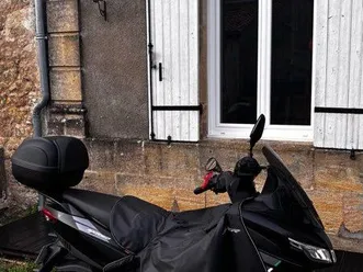 scooter aprilia sxr 50