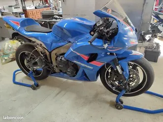 vends 600 cbr rr pc40