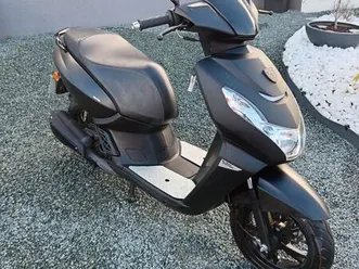 scooter peugeot kisbee