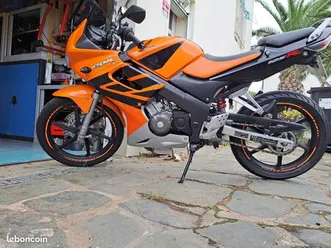 cbr 125 r