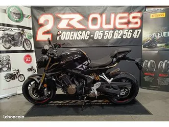 ◊qj motor srk 800 dark pour 130.77e par mois