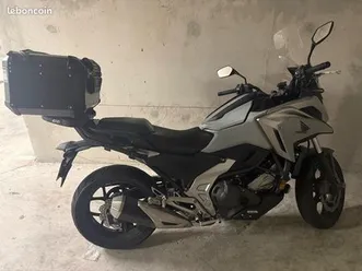 vends honda nc750x dct