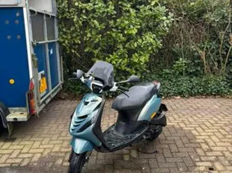 piaggio zip sp alpha ledjes 50cc — scooters | piaggio — marktplaats