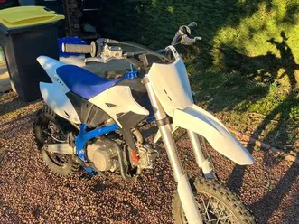 lot de moto 150 cc, 125 cc et quad 50 cc