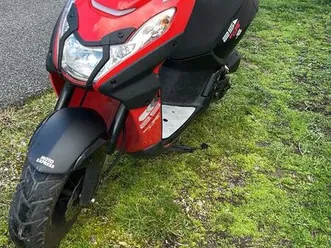scooter peugeot streetzone 50 cc