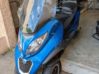 mp3 500 silencieux akrapovic