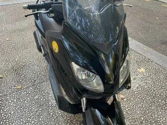 scooter yamaha xmax 250