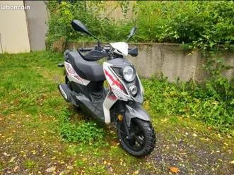 scooter sym 50 année 2022