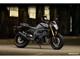yamaha fz8 en très bon état, faible kilométrage