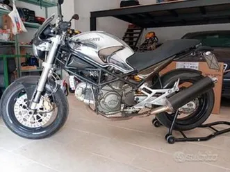 ducati monster 900 - 2000