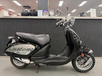 aprilia habana mojito snor 2t 2011 van 1e eigenaar 1090km — scooters | aprilia — marktplaats